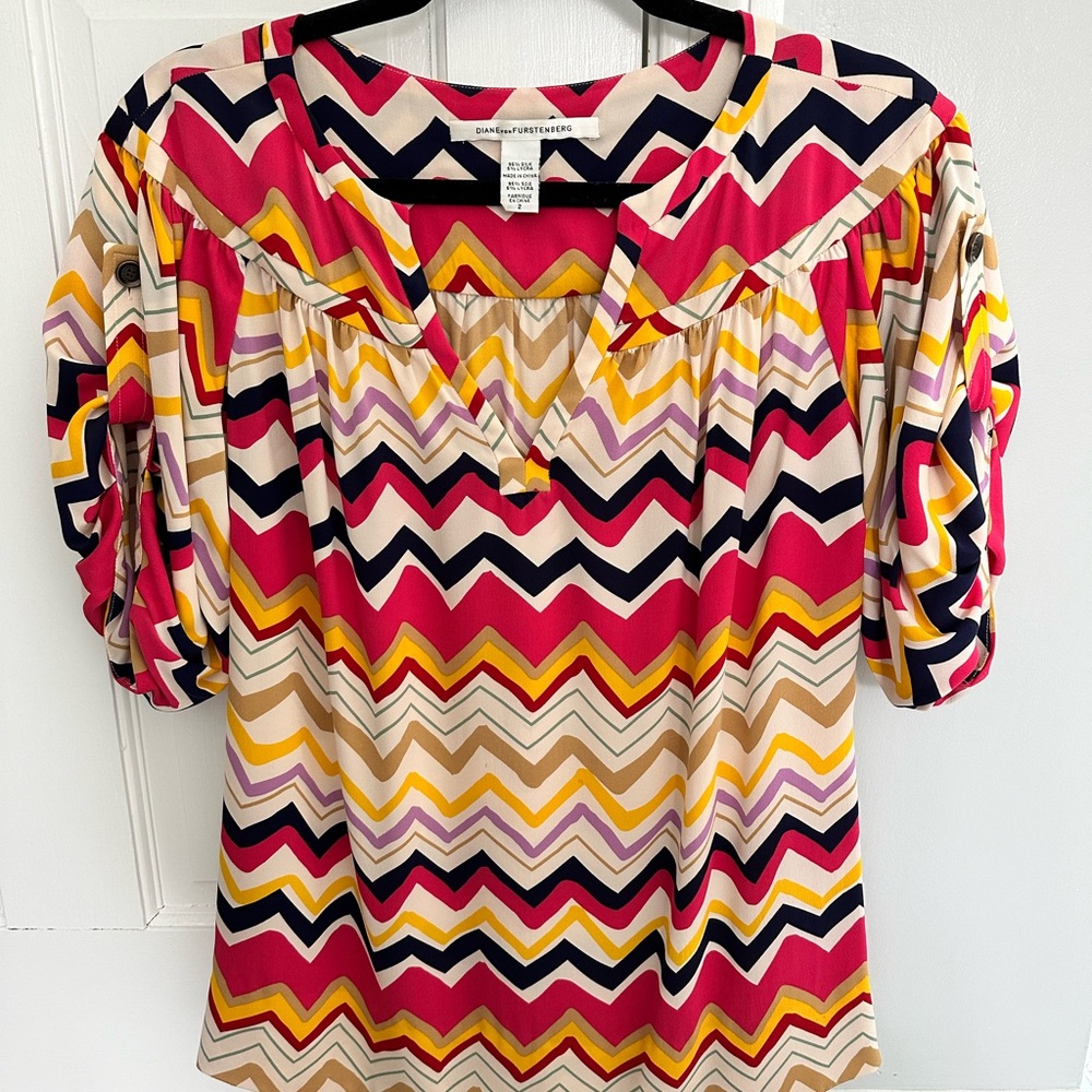 Diane von Furstenberg mod pattern blouse